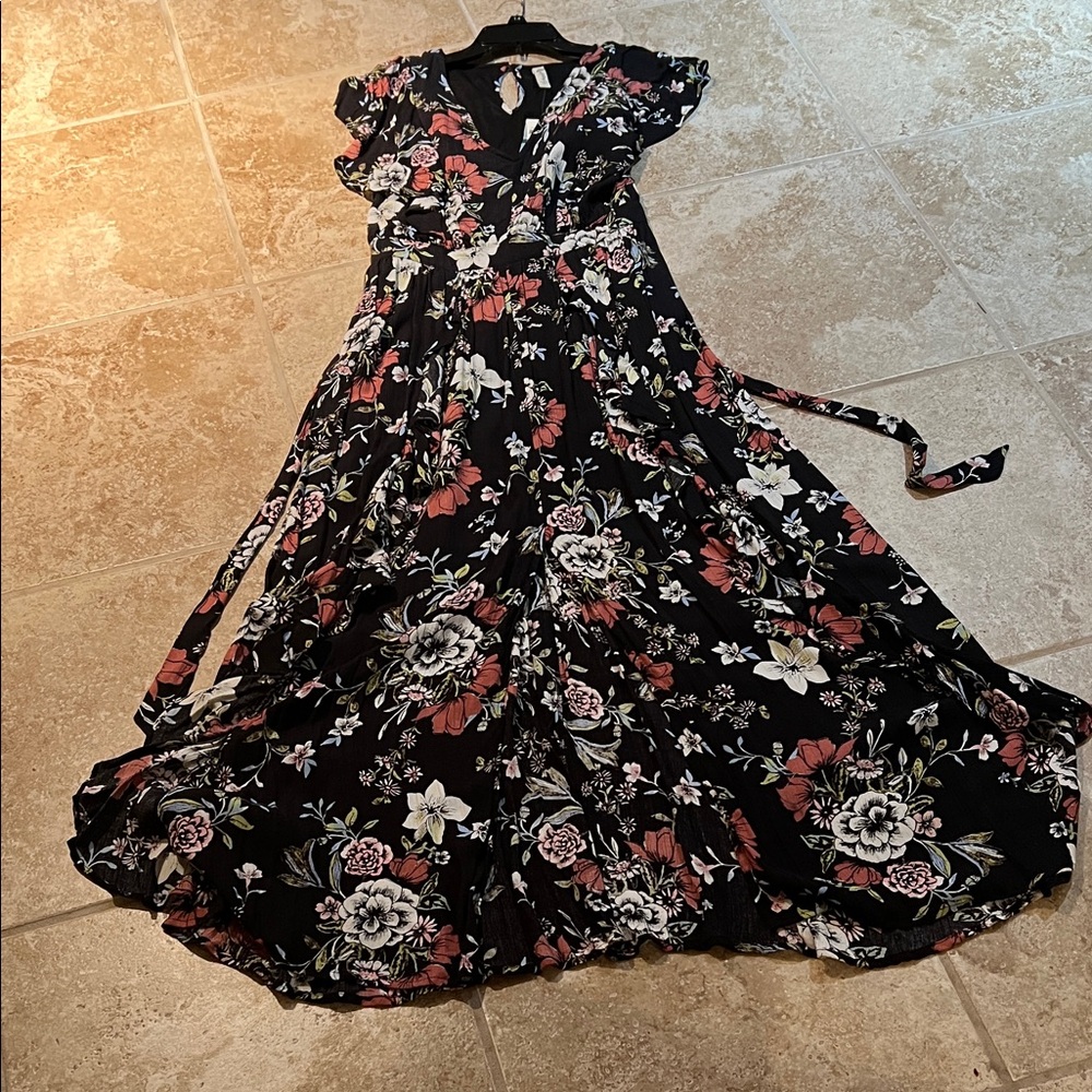 American Rag Oceanside Floral Dark Maxi Dress Sz L NWT